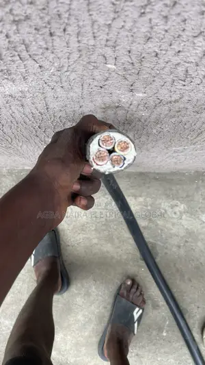Amourd Cable