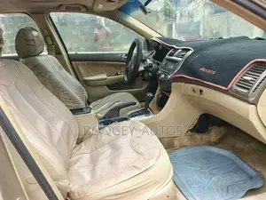 Honda Accord 2003 Gold