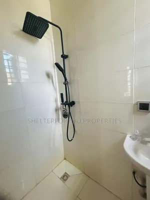 4bdrm Duplex in Ikota for rent