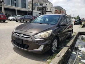 Hyundai Accent 2016 Brown