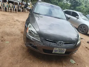 Honda Accord 2005 Gray
