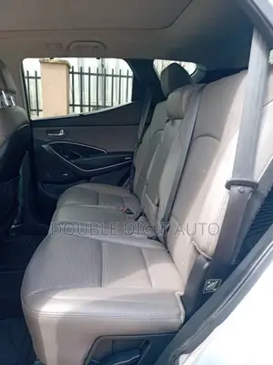 Hyundai Santa Fe 2014 Gold