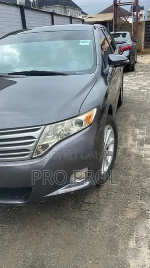 Toyota Venza AWD 2011 Gray