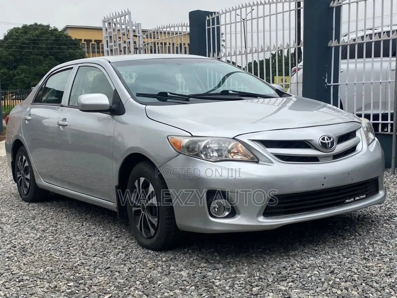 Toyota Corolla 2012 Silver