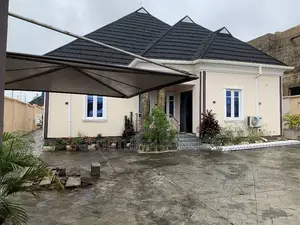 Furnished 4bdrm Bungalow in Akala Express for sale