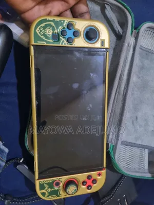 Nintendo Switch Oled With 3 Playcards
