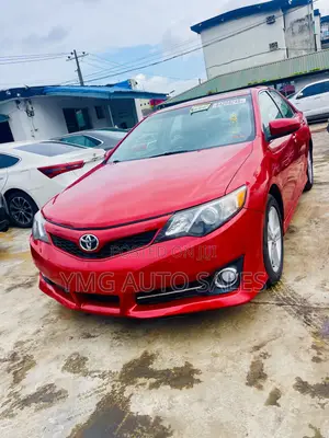 Toyota Camry 2014 Red
