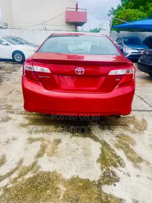 Toyota Camry 2014 Red