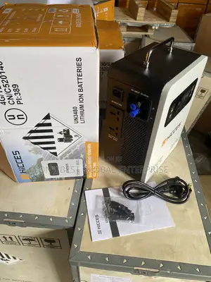 1KWh Portable Solar Generator