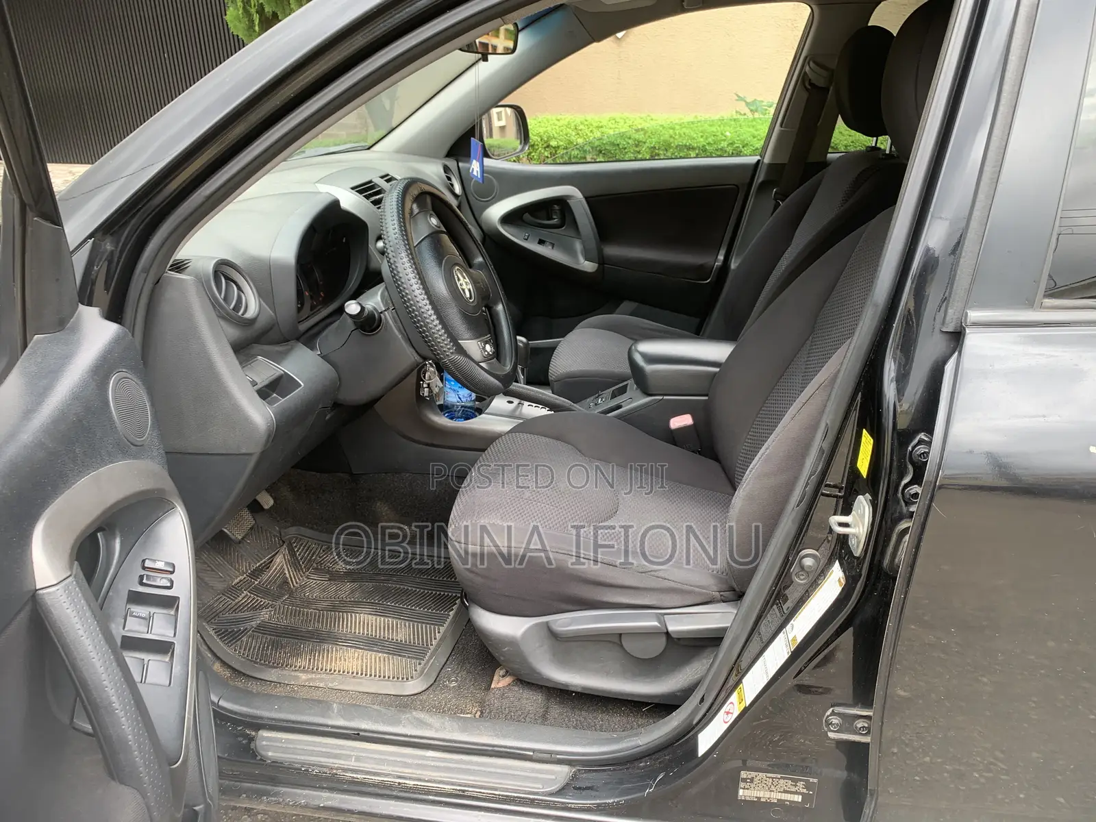 Toyota RAV4 2010 Black