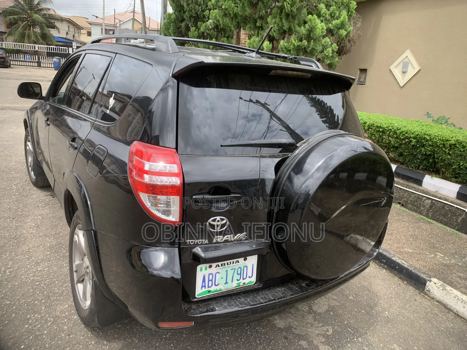 Toyota RAV4 2010 Black