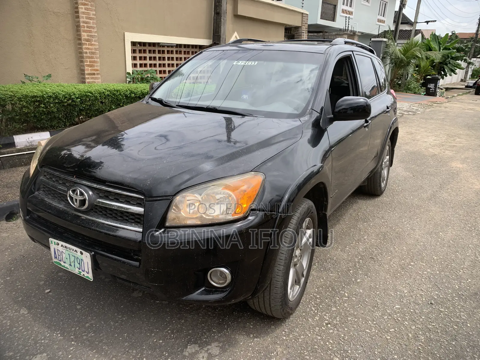 Toyota RAV4 2010 Black