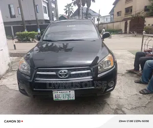 Toyota RAV4 2010 Black