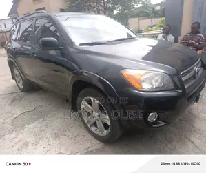 Toyota RAV4 2010 Black