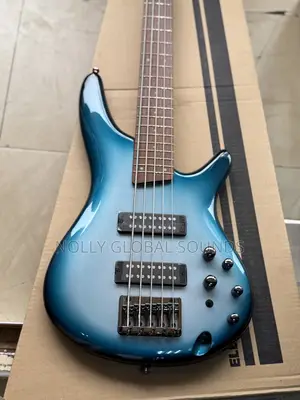 Ibanez Sr305 5-String Active Bass Guitar