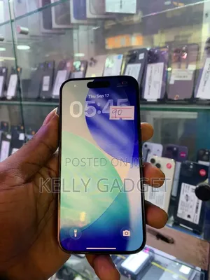 New Apple iPhone 15 Pro 128 GB Green