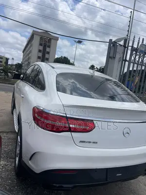 Mercedes-Benz GLE-Class 2019 White