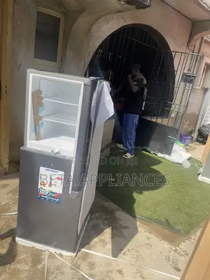Skyrun 2 Door Home Fridge 195L