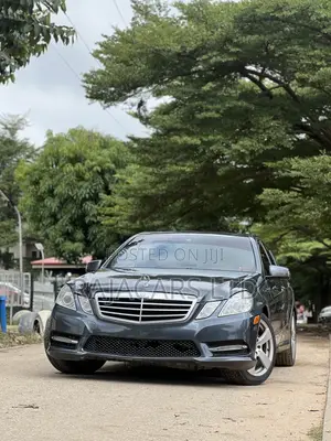 Mercedes-Benz E350 Base 4Matic Sedan AWD (3.5L 6cyl 7A) 2010 Gray