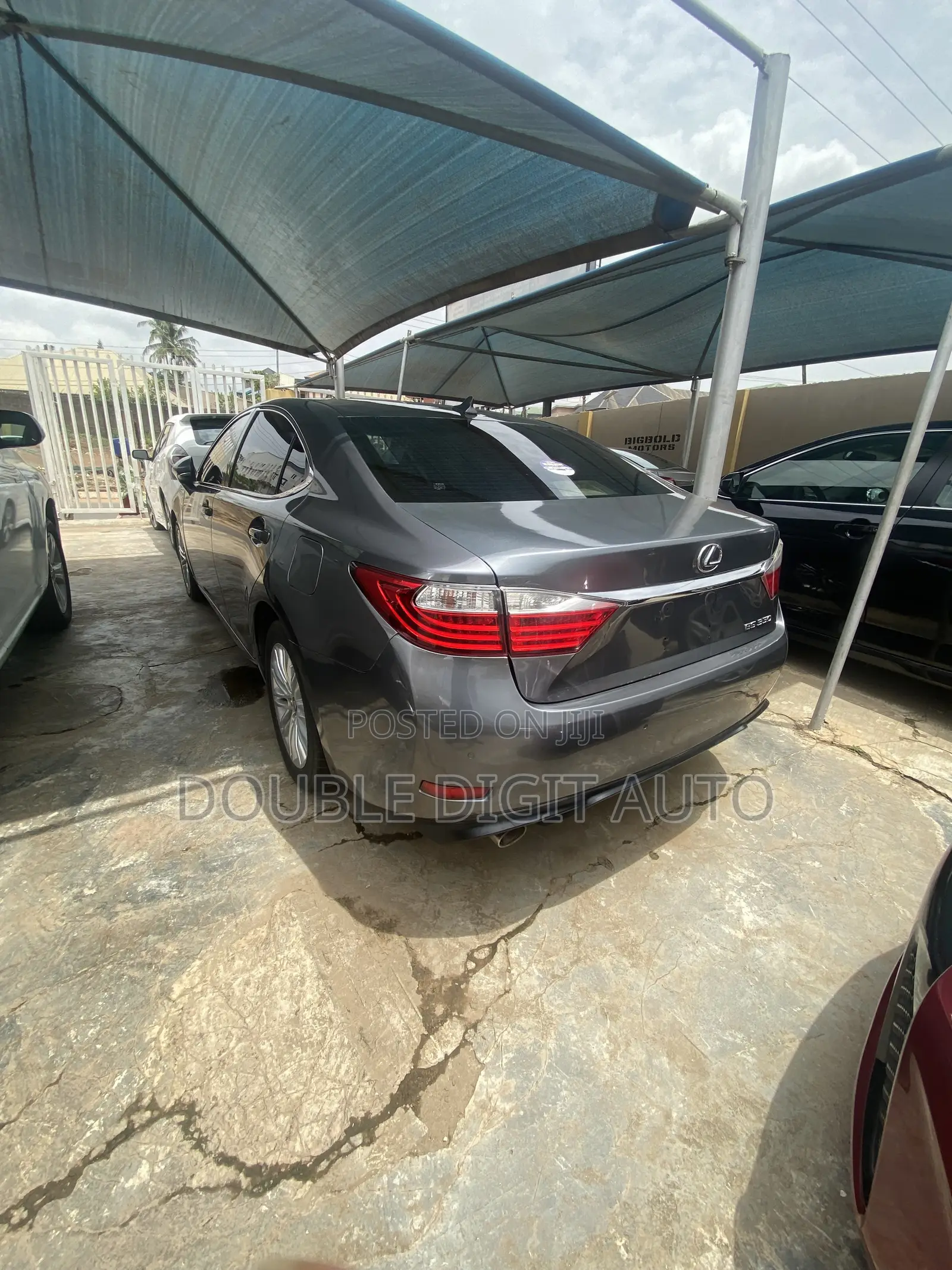 Lexus ES 2014 Gray