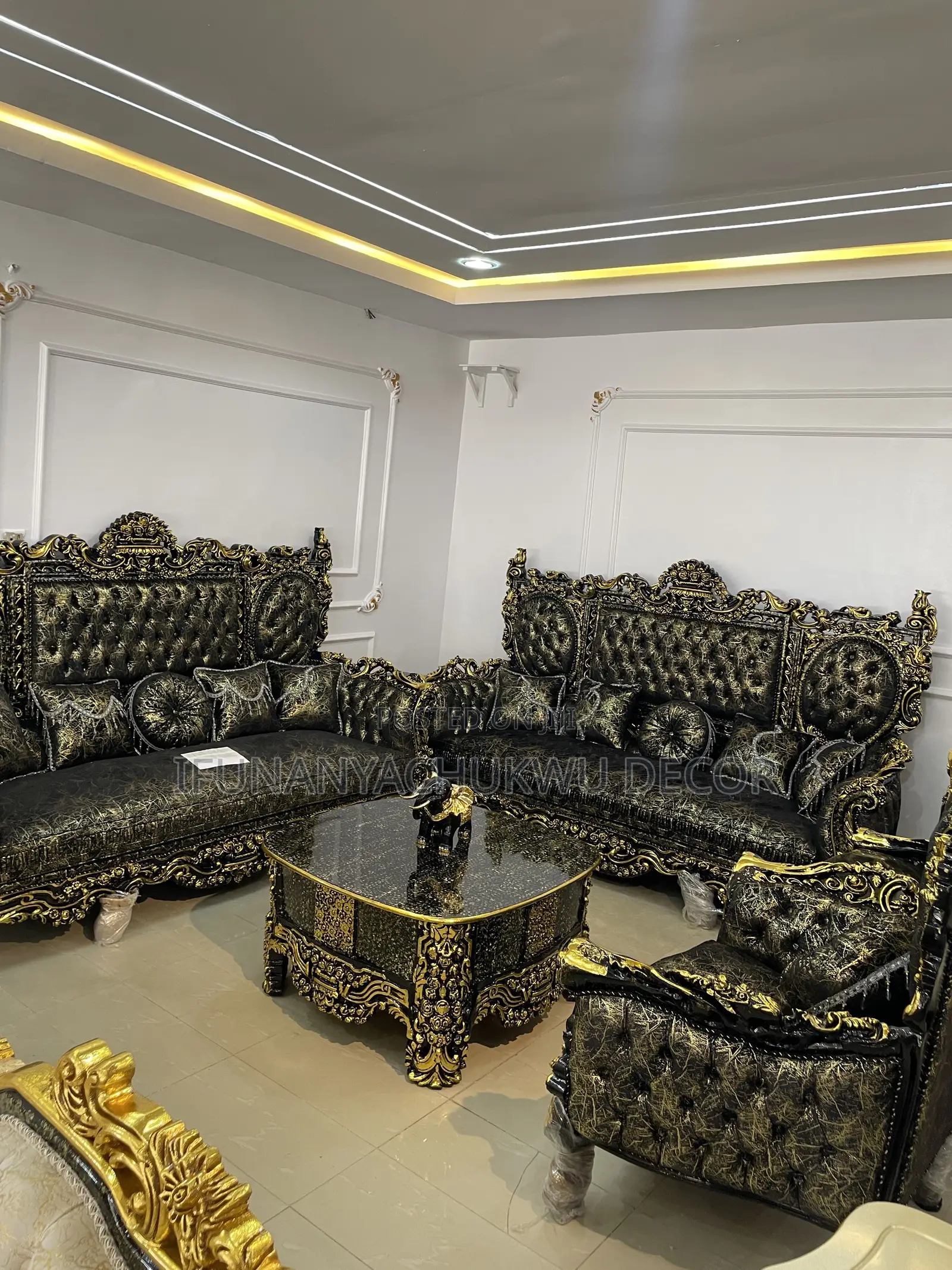 Egyptian Royal Sofa (Black)