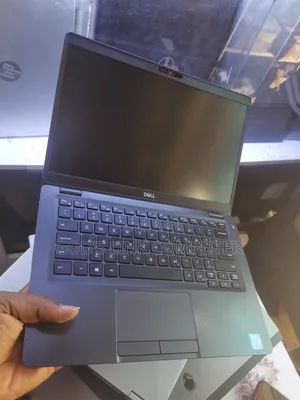 Laptop Dell Latitude 5300 8GB Intel Core i7 SSD 256GB