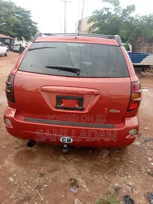 Pontiac Vibe Automatic 2004 Ivory