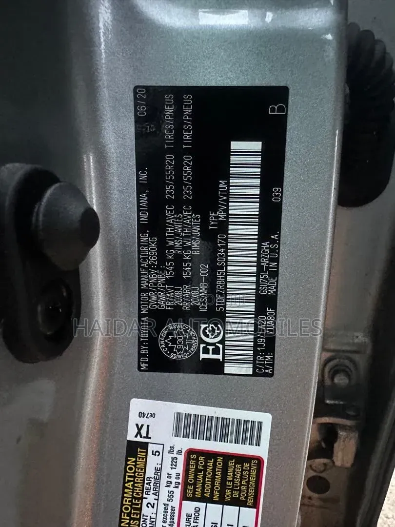 Toyota Highlander Platinum 2021 Silver