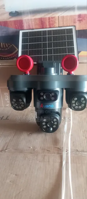 V380 Triple Lens PTZ Solar Camera T33