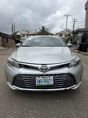 Toyota Avalon Limited 4dr Sedan (3.5L 6cyl 6A) 2014 Silver