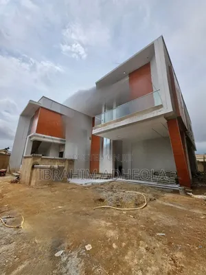 5bdrm Duplex in Oregun for sale