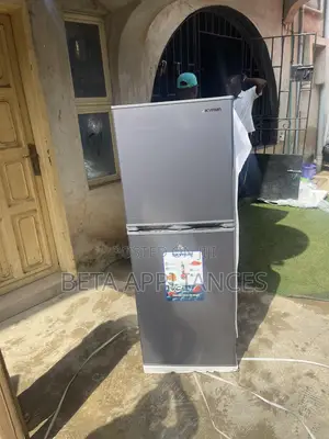 Skyrun BCD-195HS 195L Fridge Freezer