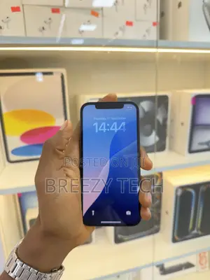 Apple iPhone 12 64 GB Black