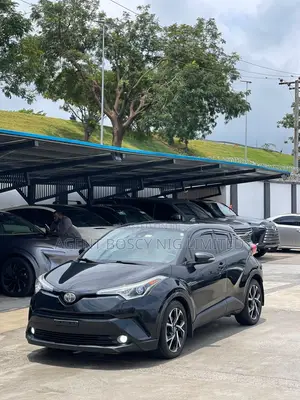 Toyota C-HR XLE FWD Sport Utility (2.0L 4cyl 2AM) 2018 Black