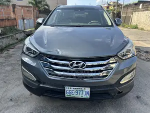 Hyundai Santa Fe 2015 Gray