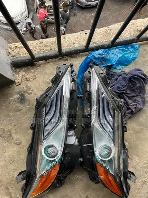 Head Light Camry 2020