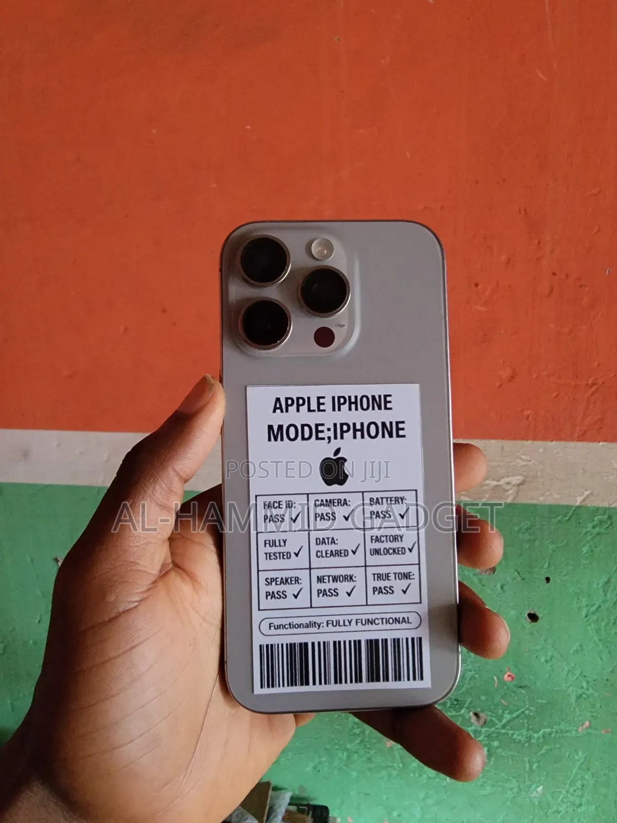 Apple iPhone 16 Pro 128 GB Gray