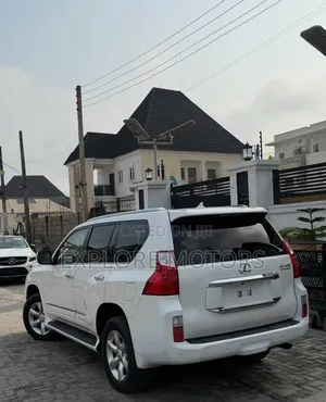 Lexus GX 2012 White