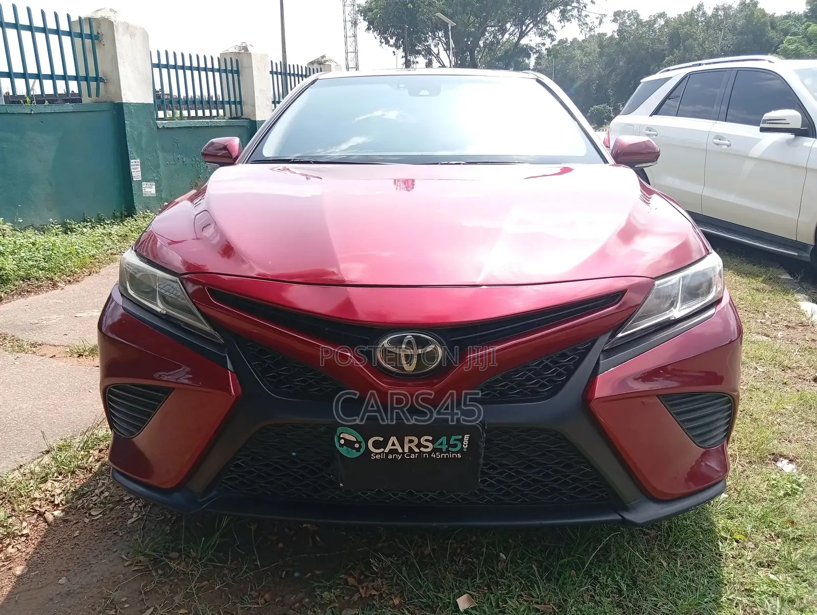 Toyota Camry 2018 Red