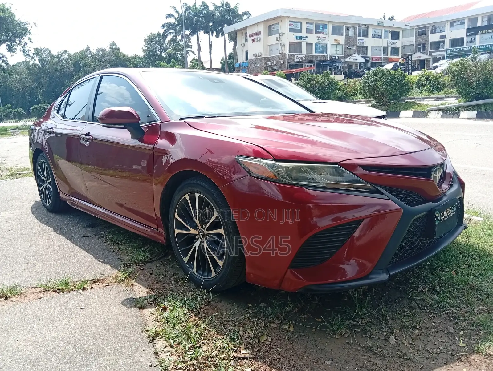 Toyota Camry 2018 Red