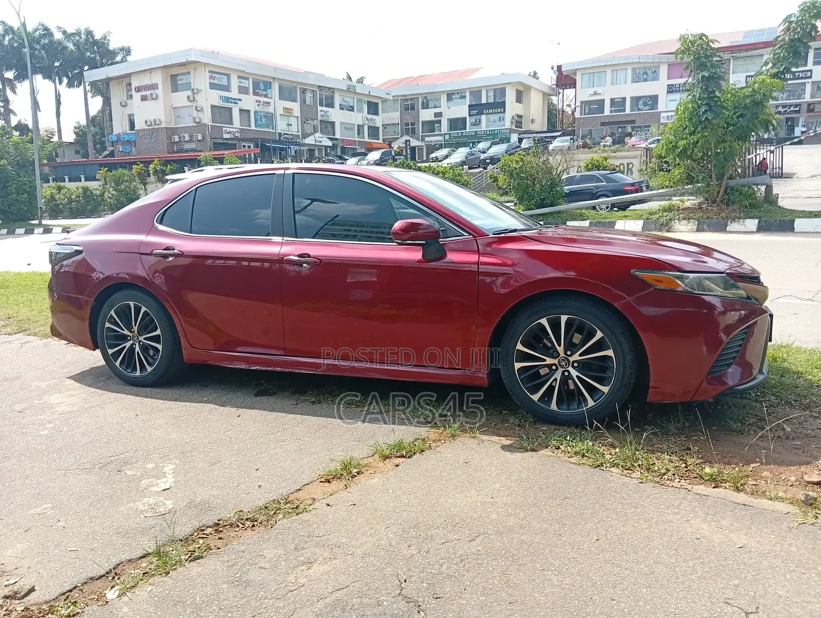 Toyota Camry 2018 Red