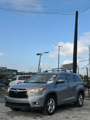 Toyota Highlander Limited 4dr SUV AWD (3.5L 6cyl 6A) 2015 Silver