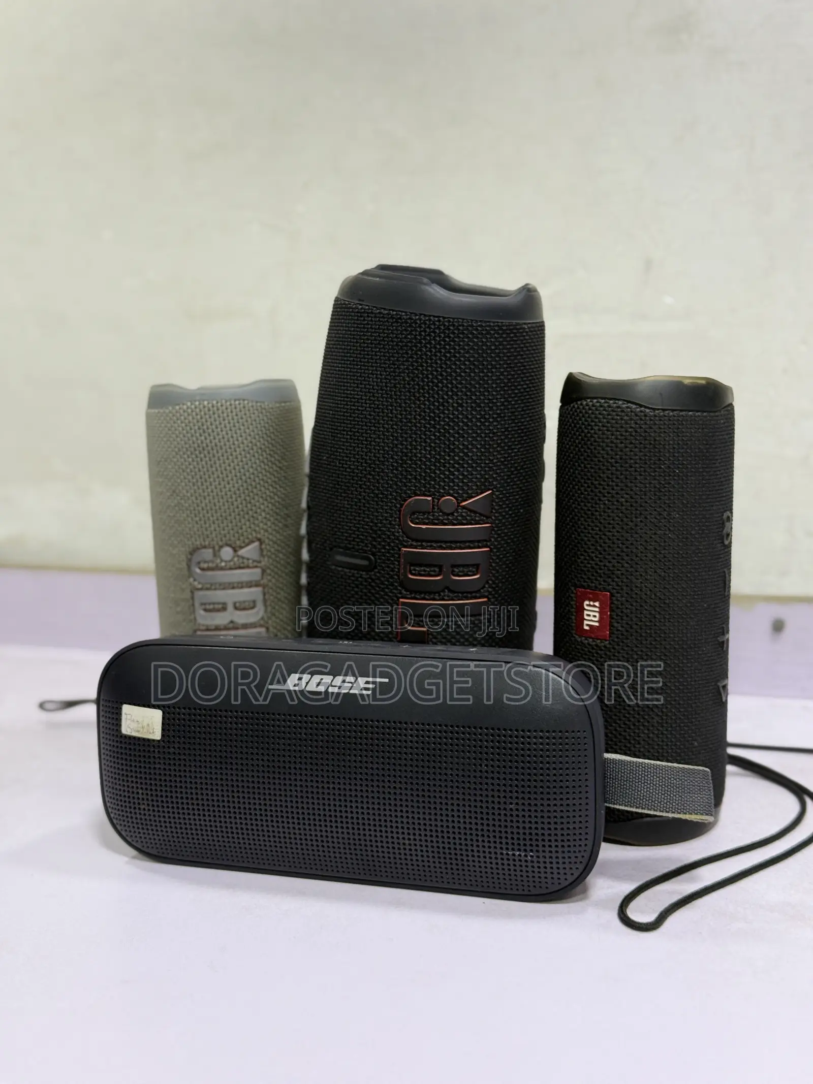 JBL CHARGE 5 Bluetooth Speaker