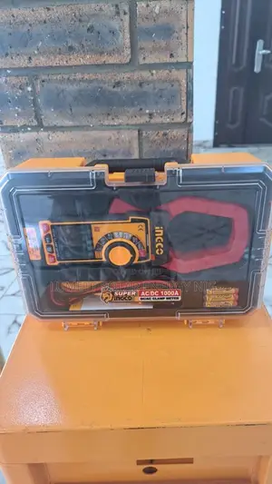 INGCO 1000A Digital Clamp Multimeter for Electricians