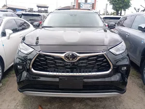 Toyota Highlander Platinum 2021 Black