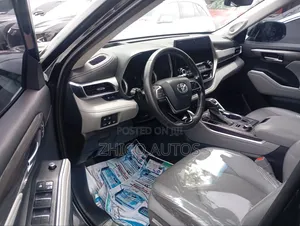 Toyota Highlander Platinum 2021 Black