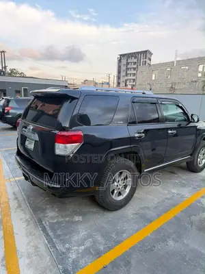 Toyota 4-Runner 2011 Black