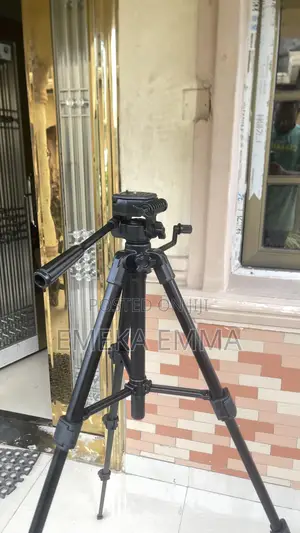 Professional Tripod Stand