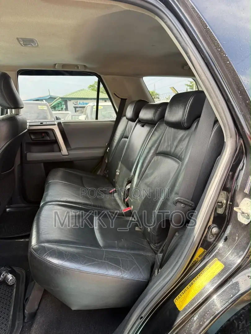Toyota 4-Runner 2011 Black