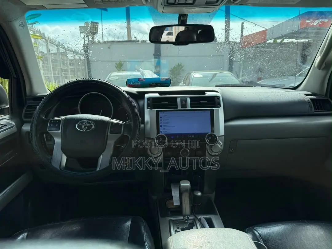 Toyota 4-Runner 2011 Black